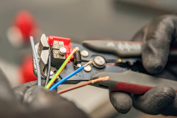 Best Circuit Breaker Repair  in Louisa, VA